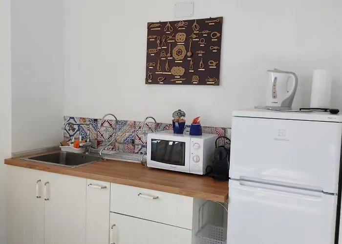 Il Mare In Valigia Pensión 3*